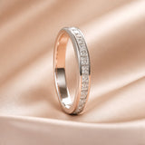 Anel Elegante em Ouro Branco com Zircónias