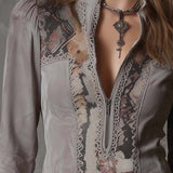 Blusa Vintage em Patchwork de Camurça Ecológica com Renda e Estampados Florais