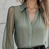 Blusa Chique Intemporal com Botões e Mangas Transparentes