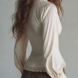 Blusa Boho de Manga Comprida com Colarinho Bicudo e Renda