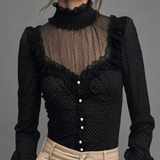 Blusa Romântica Preta de Poás com Renda Transparente e Folhos