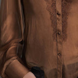 Blusa Vintage Castanha Transparente de Botões com Renda e Mangas Bufantes