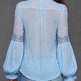 Camisa Boho Transparente com Debrum de Renda e Manga Bufante