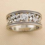 Anel Elegante em Ouro Branco com Zircónia