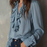 Blusa de Chiffon Azul-Empoeirado com Folhos Frontais, Decote em V e Botões
