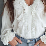Blusa Vitoriana Vintage com Decote em V e Folhos de Renda