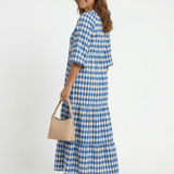 Elodie | Vestido Midi em Camadas com Estampado de Losangos