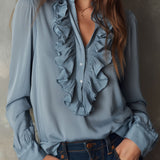 Blusa de Chiffon Azul-Empoeirado com Folhos Frontais, Decote em V e Botões