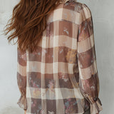 Blusa Boémia de Chiffon com Estampado Floral Axadrezado e Folhos