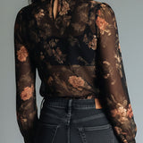 Blusa Vintage Preta de Chiffon Transparente Floral com Laço no Decote