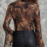 Blusa de Chiffon Boho em Tons Terra com Padrão Abstrato e Manga Evasê