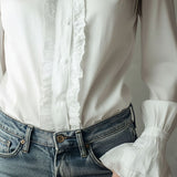Camisa Elegante de Folhos com Botões e Mangas Compridas de Punho Evasê