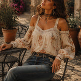 Blusa Boho Vintage Creme Floral em Renda com Ombros à Mostra