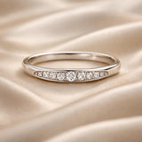 Anel em Ouro Branco com Zircónias Micro-Pavé