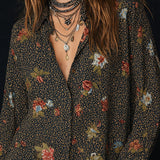 Blusa Retro Estampado Floral com Bainha Curva e Mangas de Folhos