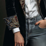 Octavia | Blazer Ajustado com Acabamento Barroco
