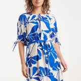 Blauw En Wit Korte Jurk Met Abstracte Bloemenprint | Cobalt - White