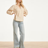 Blouse Met Broderie Pofmouw Detail | Sand