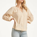 Blouse Met Broderie Pofmouw Detail | Sand