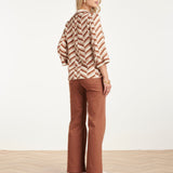 Blusa com Estampado Gráfico Chevron | Brown - Dark Sand