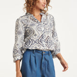 Blusa com Bordado Paisley e Babados | White - Navy