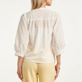 Blusa Bordada com Abotoamento e Mangas de Três Quartos | White