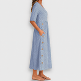 Célia | Vestido midi listrado com detalhes de botões e bolsos
