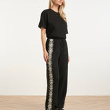 Comfortabele Wide Leg Broek Met Contrasterende Borduring | Black - Off White