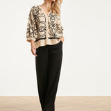 Crème Blouse Met Zwart Grafisch Patroon | Sand - Black