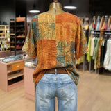 Blusa Vintage com Estampado de Libélula