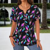 Blusa com Estampado de Folhas Coloridas