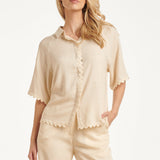 Dames Blouse Met Golvende Afwerking En Korte Mouwen | Sand