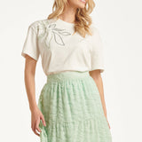 Dames T-Shirt Met Geborduurde Bloemprint | Off White - Soft Green
