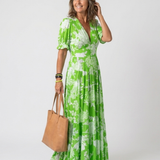 Ione - Vestido floral decote em V