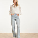Blusa Translúcida Elegante com Estampado em Relevo | White