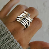 Anel Vintage Elegante em Prata