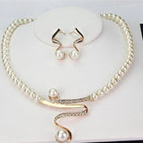 Conjunto de Colar e Brincos com Pérolas Naturais