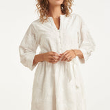 Vestido Curto com Bordado de Palmeiras e Cinto | White