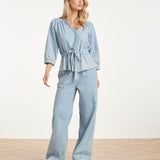 Top Azul Claro com Cruzado e Cordão na Cintura | Denim