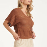 Top de Malha Leve com Decote V em Castanho | Brown