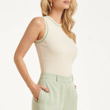 Mouwloze Rib Top Met Contrasterende Boorden | Off White - Soft Green