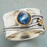 Anel Vintage Safira Azul em Prata Dourada