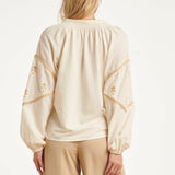 Off White Blouse Met Gouden Borduursels En Koorddetail | Off White - Sand
