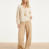 Off White Blouse Met Gouden Borduursels En Koorddetail | Off White - Sand