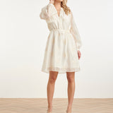 Vestido Curto Romântico com Babados e Cordão na Cintura | Off White