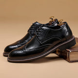 Sapatos Brogue de Couro