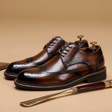 Sapatos Brogue de Couro