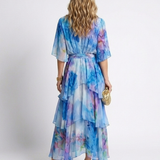 Calista | Vestido Maxi Semitransparente em Camadas com Decote em V e Cintura de Laço