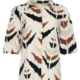 Blusa de Tecido Travel com Estampado Azteca Gráfico e Manga Curta | Sand - Multicolor