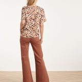 Top com Decote V e Estampado Animal Abstrato | Multicolor
